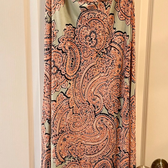 The Limited Strapless Paisley Maxi Dress – Coral & Mint Green - Picture 3 of 4